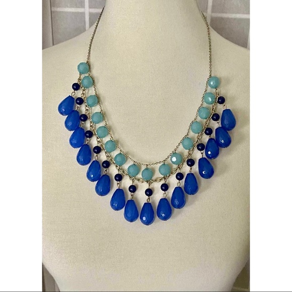 Jewelry - Blue Faceted Necklace 💙
